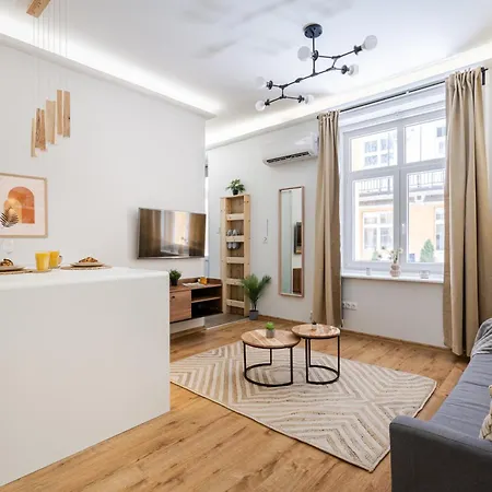 Tiny - Cozy, New, Ac Appartement Boedapest