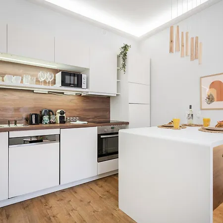 Tiny - Cozy, New, Ac Appartement *
