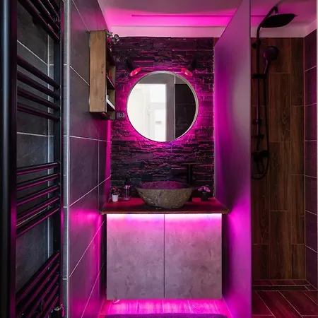 Tiny - Cozy, New, Ac *