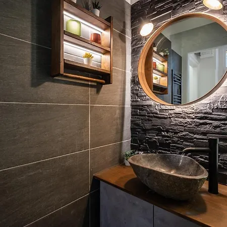 Tiny - Cozy, New, Ac *