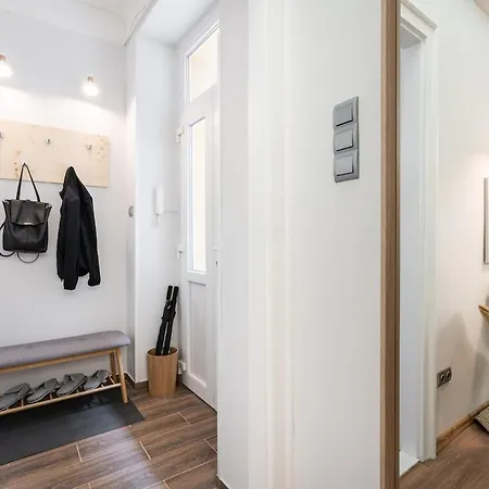 Tiny - Cozy, New, Ac Appartement *